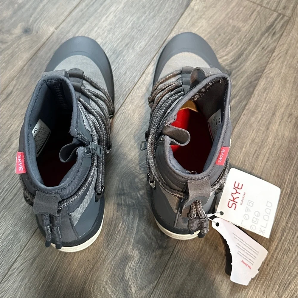 NWT SKYE The Stnley Raincity Grey sneaker boot size 9 men’s/10womens
